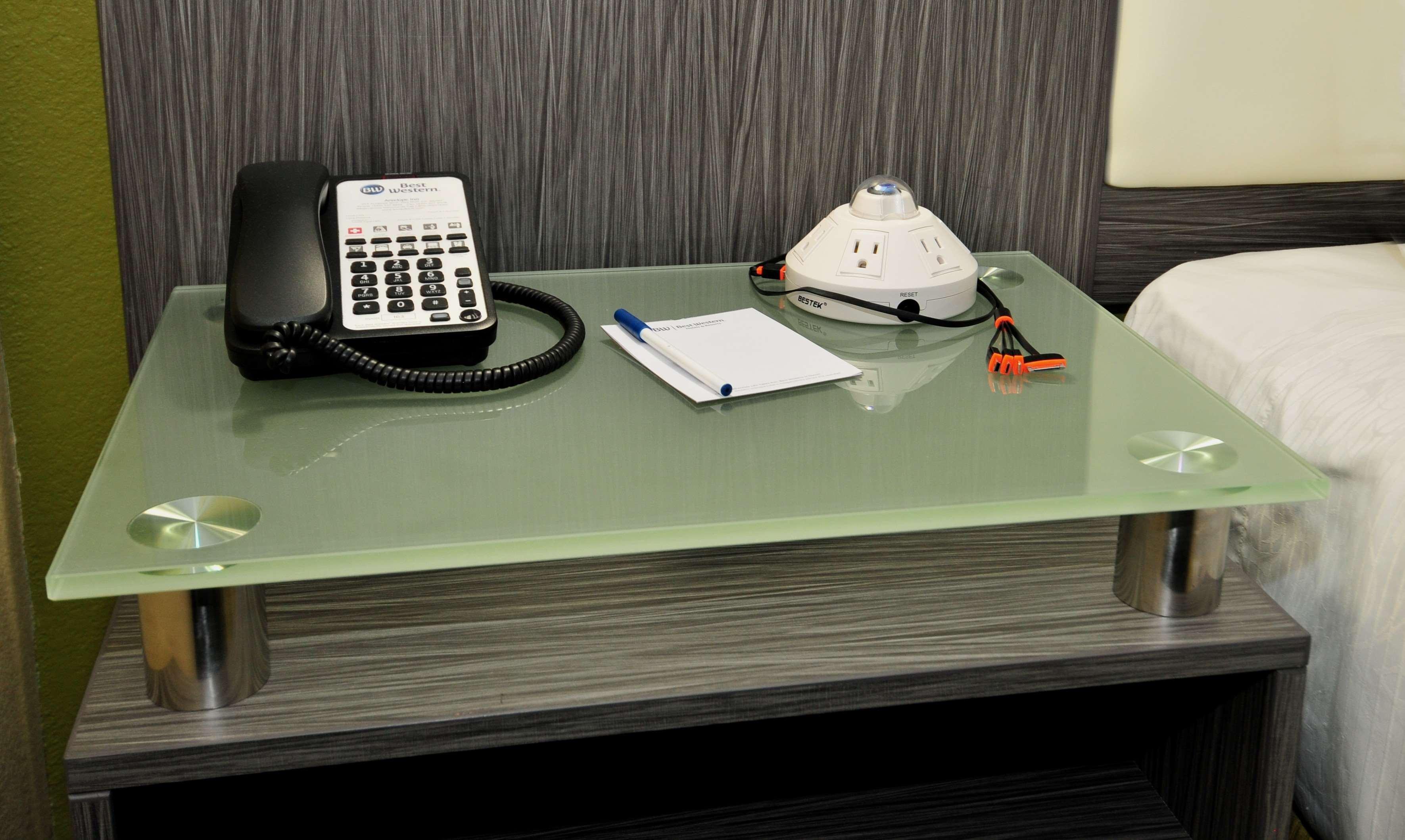 Best Western Antelope Inn & Suites Red Bluff Buitenkant foto