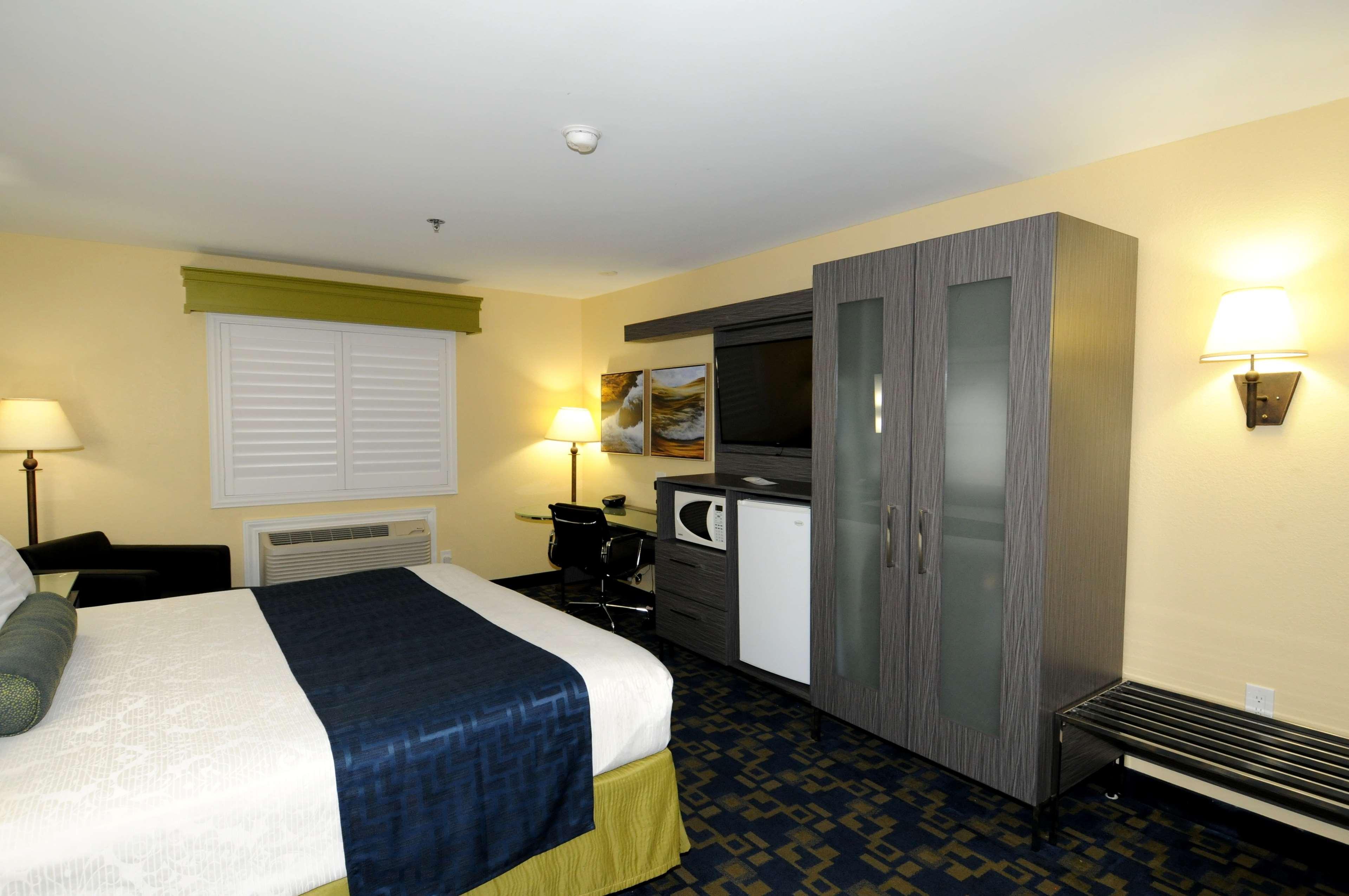 Best Western Antelope Inn & Suites Red Bluff Buitenkant foto