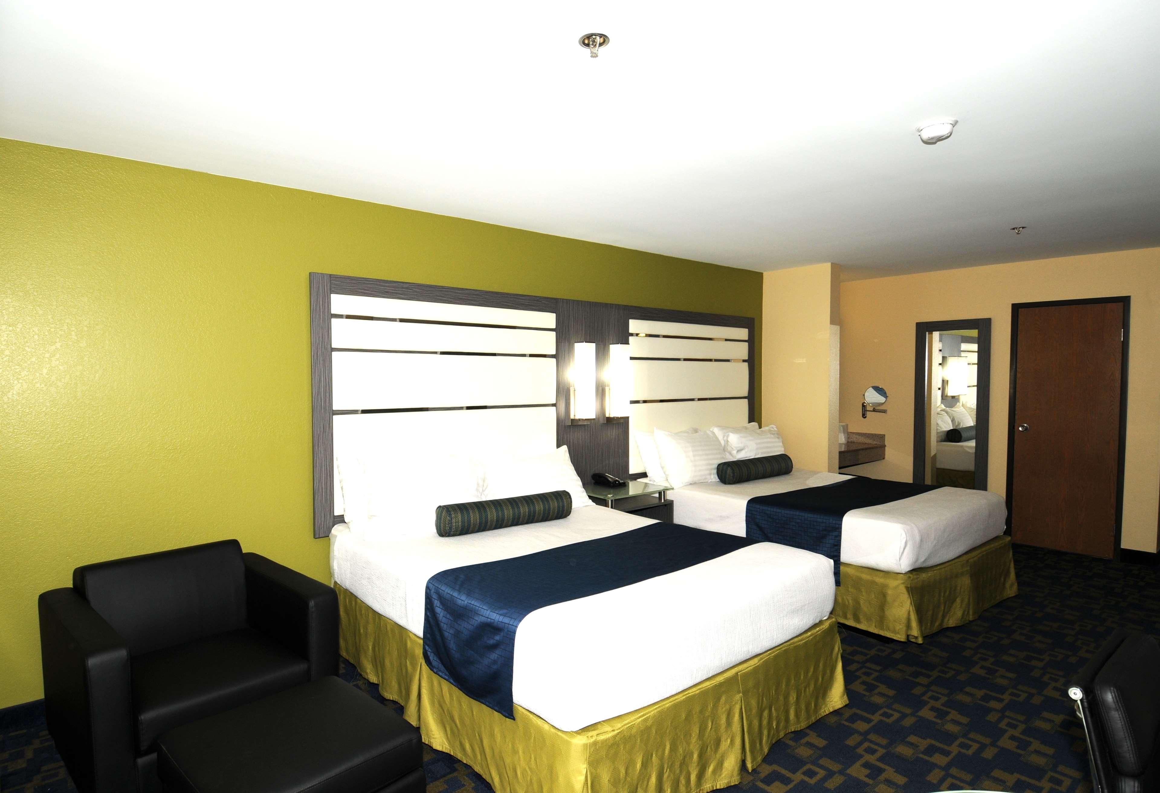 Best Western Antelope Inn & Suites Red Bluff Buitenkant foto