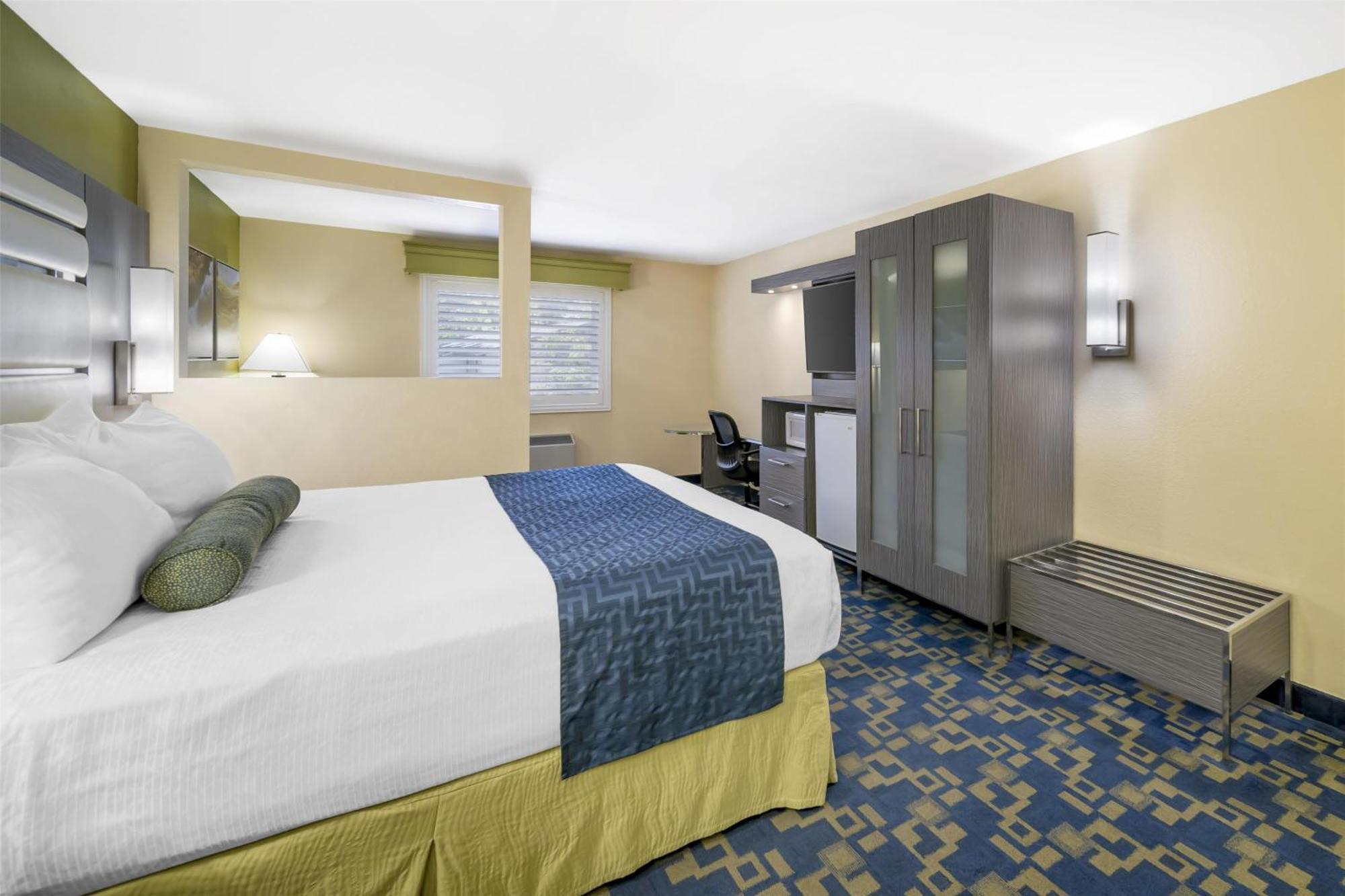 Best Western Antelope Inn & Suites Red Bluff Buitenkant foto