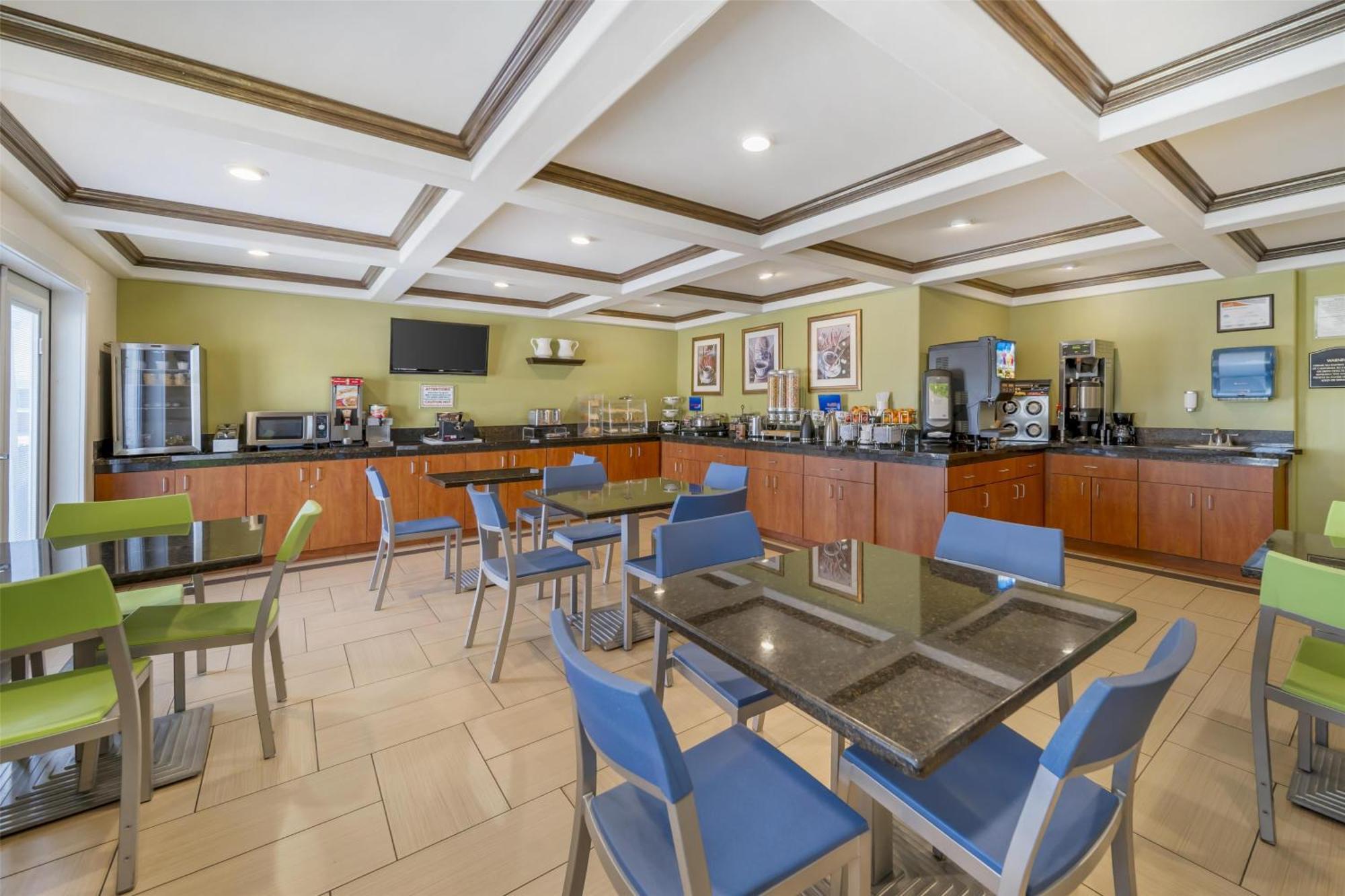 Best Western Antelope Inn & Suites Red Bluff Buitenkant foto